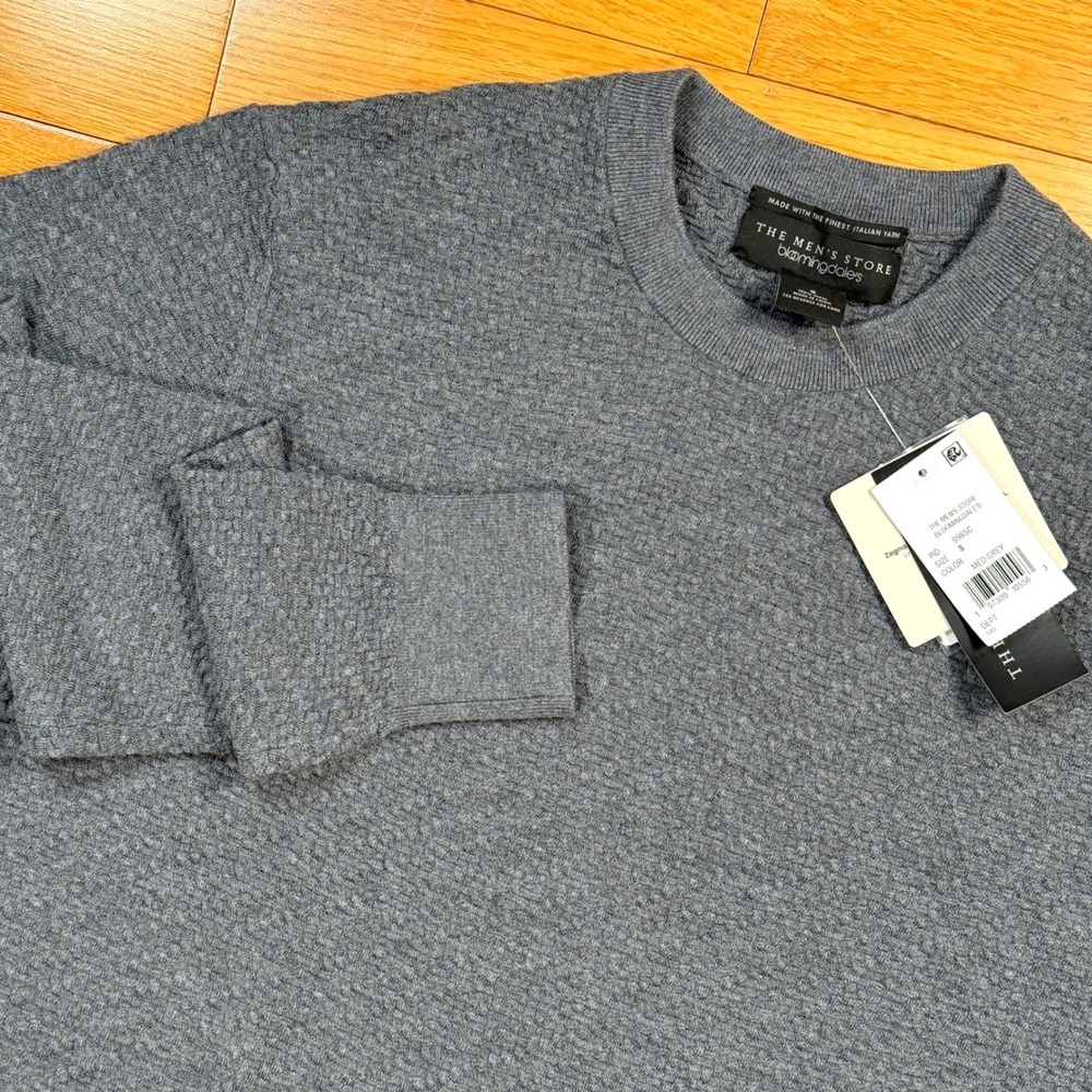 *NWT* Bloomingdales Mens Small Crew Neck Textured Soft‎ Wool Sweater Med Grey
